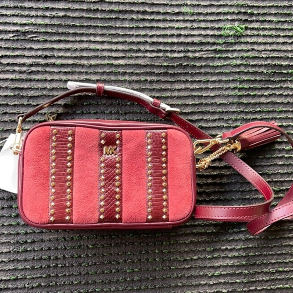 Michael Kors Small Camera Bag Ox Blood North/South - Picture 1 of 16